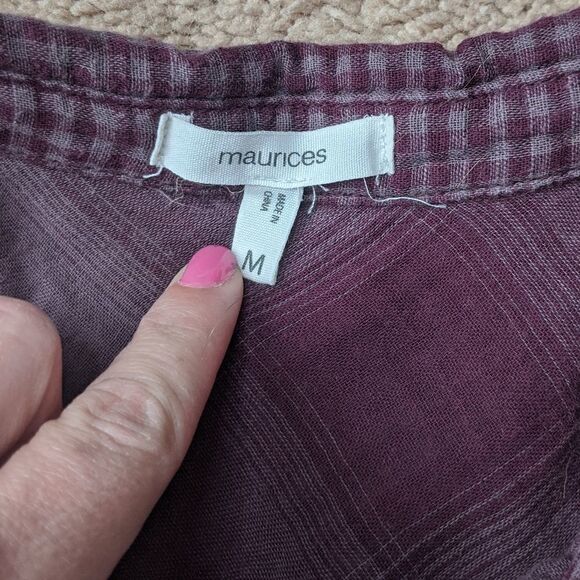 ⭐ 3 for $20 🌼 Maurice's Button Down Shirt - Picture 4 of 7